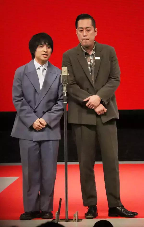 第十一回上方漫才協会大賞の大賞にエバース・佐々木隆史「去年１年漫才頑張ったご褒美」　新人賞は家族チャーハン