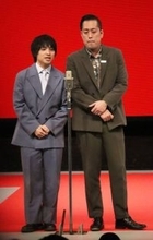 第十一回上方漫才協会大賞の大賞にエバース・佐々木隆史「去年１年漫才頑張ったご褒美」　新人賞は家族チャーハン