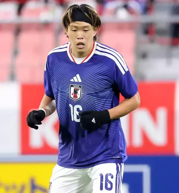 ザンクトパウリ安藤智哉が移籍後初先発でフル出場　藤田譲瑠チマはリーグ全試合先発を継続…ライプチヒ戦は１―１引き分け