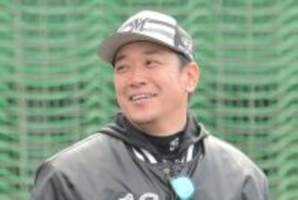 ロッテ・サブロー監督「めちゃくちゃ打ちづらい」新助っ人左腕のカスティーヨとロングを絶賛