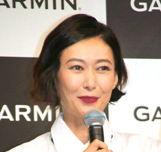 田丸麻紀、ショートパーマヘアにイメチェン「ハンサム」「全体見たいです」小１次男の近況も明かす