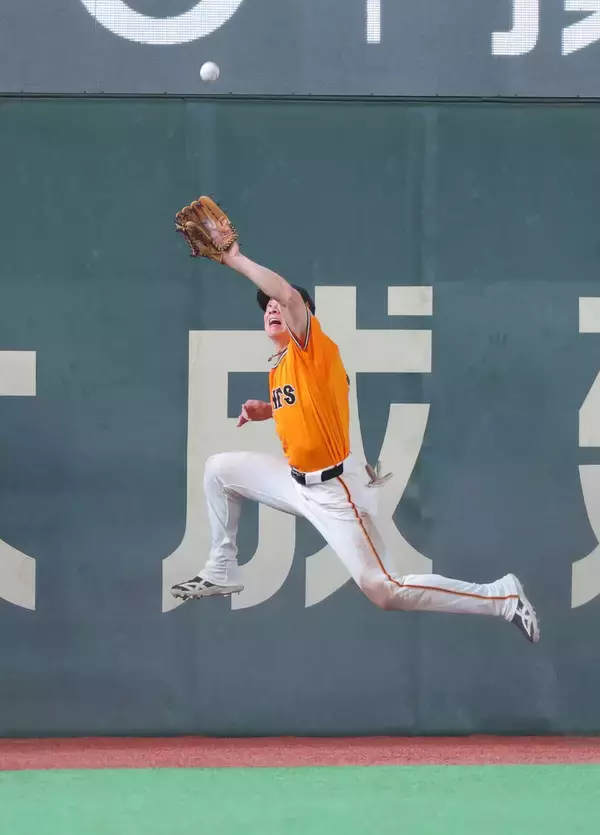 【巨人】レフト・マツゴーがまたファインプレー　松本剛の連日好捕に東京Ｄ大歓声