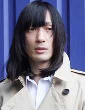 村田充　元妻・神田沙也加さんの愛犬と仲良し２ショット披露「可愛い」「ママに似てるね」引き取って育てる