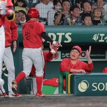 【広島】新井監督「苦しかった１年」４年目が終了／一問一答　「本当いい経験をした選手というのもたくさんいると思う」「来年に向かっての戦いはもう始まっている」借金１７の４位…最終戦は阪神に痛恨サヨナラ負け