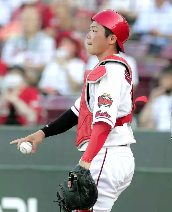 【広島】捕手入れ替え、石原貴規が登録抹消　４年ぶり出場狙う持丸泰輝が合流　新井貴浩監督「ファームから推薦」