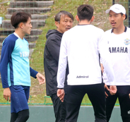 【Ｊ２磐田】三浦文丈コーチが監督に緊急昇格「絶対に逃げずに覚悟を持ってやる。未来や将来につながる土台を、もう一度つくっていく」志垣良監督は辞任