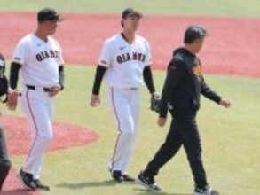 【巨人】山崎伊織　わずか２球で緊急降板　２軍復帰戦で自ら違和感訴え、Ｇタウンは騒然　右肩違和感と発表