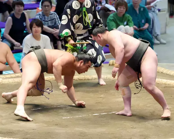 幕下復帰の三田　“イケメン”対決制して連勝発進「強い。しっかり対策した」…隆志戦では幕下屈指の大きな拍手