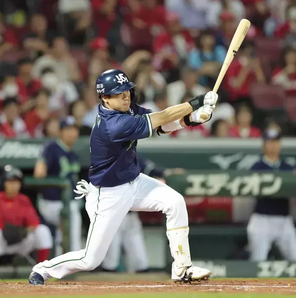 【ヤクルト】山田哲人が待望の今季１号、３３６日ぶり弾「いいスイング」　現役３位通算３１２号、チームは今季１１６試合目