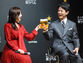 妻夫木聡「俳優人生の半分以上は黒ラベルとともに…」　吉高由里子は乾杯の特別感に「乾杯はグラスとの接吻ですから」とボケる