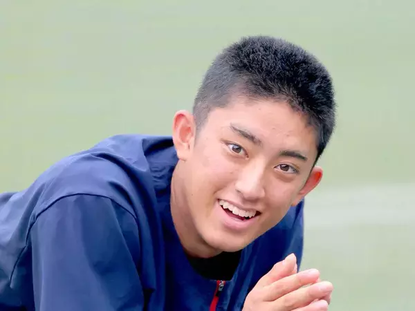 横浜・織田翔希の進路表明会見にカメラ１６台、報道陣９０人集結　高校生の会見では超異例の注目度…米国か日本か、１５７キロ右腕の決断は