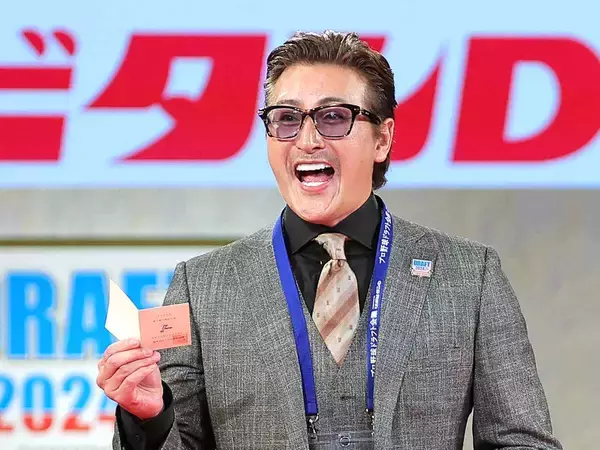 【ドラフト】日本ハムは山梨学院・菰田陽生を単独で１位指名　新庄監督もニヤリ　「一番いい選手から」の独自戦略