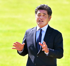 中日・工藤公康新監督、巨人・松井秀喜新監督とヘッド格有力の高橋由伸さんの“タッグ”を警戒「すばらしいコンビ」「ちゃんと研究しなきゃいけない」
