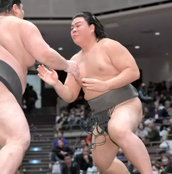 新幕下・可貴が白星発進　入門時約１２０キロだった体重が半年あまりで１４５キロに…一食で２、３合食べて増量成功