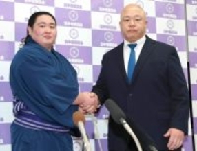 新十両の福崎改め藤天晴「しこ名をどんどん成長させられるように」　藤島親方「晴れ渡る空のように大きくなってもらいたい」
