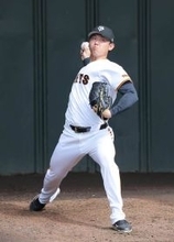 【巨人】平内龍太が新球種の習得に着手「今までの球と使い分けができたら最高」　上手投げと下手投げの二刀流右腕