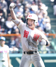 【センバツ】史上最大８点差を逆転　智弁学園・志村叶大「大きい人にパワーは負けても」１６１センチの決勝打