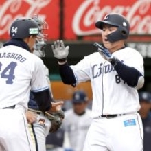 【西武】２年目・渡部聖弥が今季第１号　外野手が一歩も追わない完璧な一発