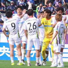 【Ｊ２藤枝】１９歳ＧＫ栗栖汰志デビュー６戦目で初完封　スタンドで見守る両親に好守で応えた