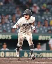 【甲子園】松商学園　２月生まれ・久保田悟主将の第１打席で「ハッピーバースデー」が流れた理由とは…２年連続初戦敗退