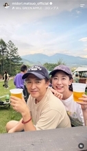 ＪＲＡ福永祐一調教師　女優に転身した妻・松尾翠とラブラブ密着ショット！「１４年目？ はやっ！」