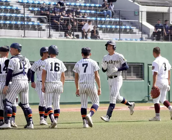 【高校野球】帝京が初戦延長白星　来秋ドラフト候補の目代龍之介がサヨナラ二塁打