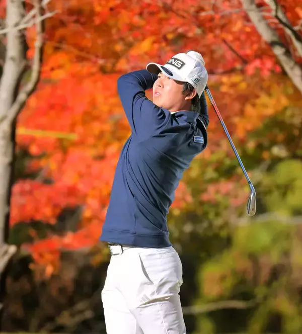 【ＪＴカップ】先天性心臓病の手術、野球断念しゴルフへ…不屈・細野勇策がレフティー４４年ぶりＶへ２差２位発進