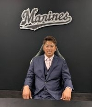 【ロッテ】角中勝也がダウン更改後の会見で異例の告白「税金を払うのもしんどいので１０億くらいで家を売ろうと」