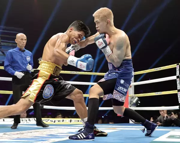 井岡一翔「井上拓真チャンピオンに挑戦させていただきたい」バンタム級初戦４回ＫＯ勝利後に宣言