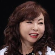 大物芸人の長男夫婦が美男美女！結婚半年の夫婦ショットが素敵…母はハイヒールモモコ「お似合い」と反響