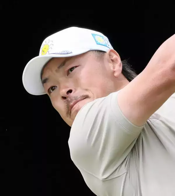 藤本佳則が１２年２１６日ぶり復活優勝　逆転で決めたツアー史上３番目のブランクＶ