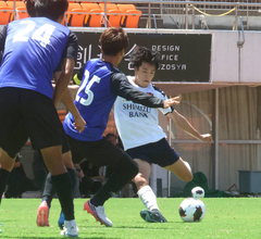 【Ｊ１清水】特別指定・国学院大３年ＭＦ辻友翔がＪ２湘南との練習試合で存在アピール「夏休み期間中にＪリーグの試合に絡みたい」