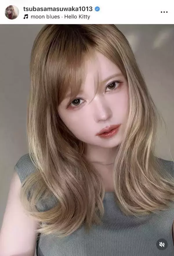 益若つばさの“メンテナンスした”髪と眉が話題沸騰中！　金髪ミディアムロングヘア＆淡色アーチ眉