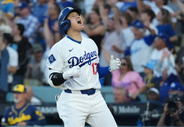 ドジャース終戦　悪夢の４戦連続逆転負けで４連敗　史上初「スイープ返し」食らいナインぼう然　山本由伸ベンチで動けず　大谷の復活３ランも空砲