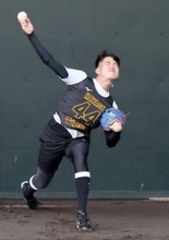 【阪神】最速１５１キロのドラフト４位・早瀬朔（さく）が初ブルペン２６球　目標は才木浩人「ああいうボールを投げてみたい」