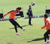 「【Ｊ１清水】Ｕ―２３アジア杯優勝メンバーＭＦ嶋本悠大が合流「大関（友翔）さんの方が評価が高い。もっとやらないと」」の画像1