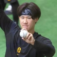 【巨人】井上温大「一回のチャンスをものにできる準備を」３軍・故障班キャンプ参加メンバーが宮崎到着　