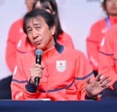 【五輪】原田雅彦副団長「うらやましい。いいなぁぁ～」　メダル量産に感動…選手団が帰国会見