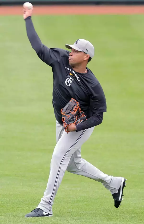 【巨人】２軍戦は天候不良で中止　ルシアーノは１１日にスライド予定　外野手は悪天候想定し屋外ノックを実施