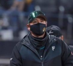 【日本ハム】新庄監督、プロ初打席初安打のドラ３・大塚瑠晏に「おめでとうございます」…３連敗で借金２も「レイエスが打てなかったら諦めがつく」