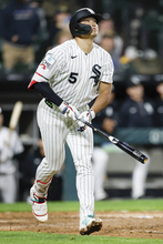 村上宗隆、１２号逆転３ランでメジャー単独トップ　「楽な場面で回してくれた」と１番のベニンテンディに感謝　
