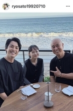 大みそか婚が話題の美男美女俳優、夫婦ショット公開　大谷翔平も通うレストランで「素晴らしい時間を過ごしました」大野拓朗＆佐藤玲