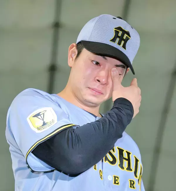 【阪神】トミー・ジョン手術乗り越えた下村海翔が涙のプロ初勝利　両親の話題に目を潤ませる「入団してから心配ばかりかけていた」…坂本誠志郎の逆転２ランに「跳びはねるような感じで喜んだ」ヒーロー一問一答