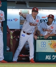 【楽天】 吉井理人監督「大失敗もすると思うので…」泰勝利が３四球→中村剛也に満塁アーチ被弾　拙攻響き２連敗