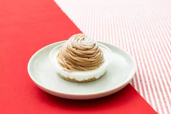 「ナポリタン入りの惣菜パン『ナポリパン』やマリトッツォ･モンブランなど「イタリアンカフェ」がテーマの新商品【セブン‐イレブン】」の画像