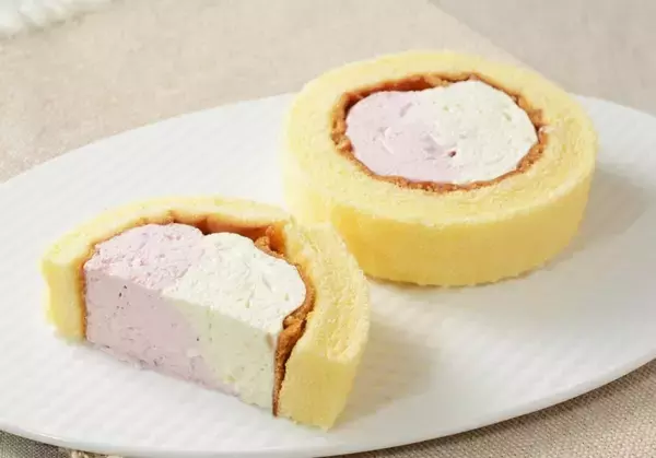 「ローソン、JALとコラボ 地域限定の「プレミアムロールケーキ」など12品を発売」の画像