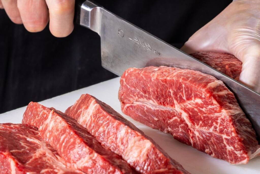 ステーキガスト「肉の日」29％引き、最大1209円お得　みすじ＆超粗びきステーキバーグなど3商品を販売