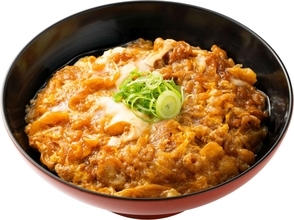 【資さんうどん】新商品「資たま丼」など2種を発売　九州・山口エリアは「399円」の特別価格