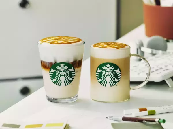 「スタバ「キャラメルマキアート」リニューアル　30周年第1弾、レシピ刷新で進化」の画像