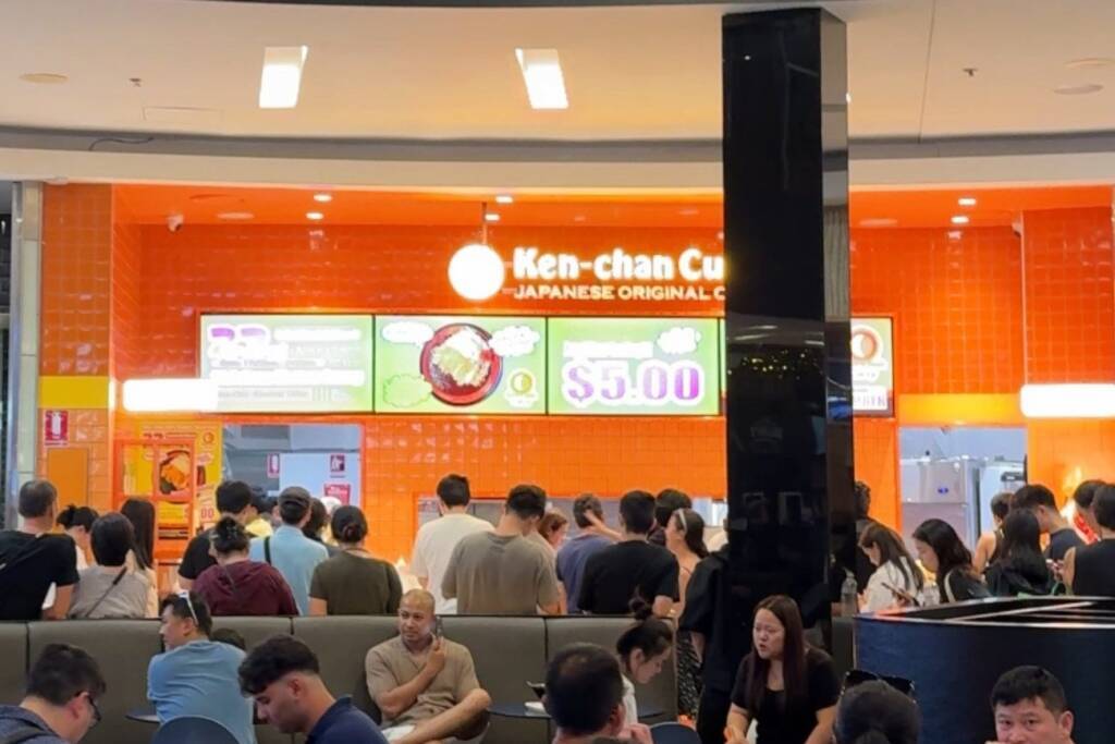 開店初日で「2,208杯」も売れた「チキンカツカレー」　なぜ「Ken-Chan Curry」は海外で支持されるのか